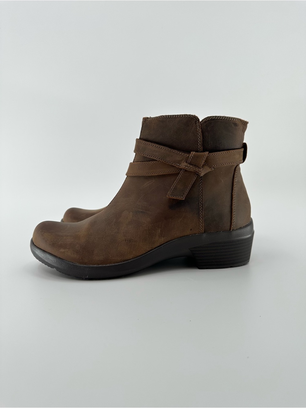 Clarks Angie Spice Leather Ankle Boot Women’s 10 Dark Taupe/Brown